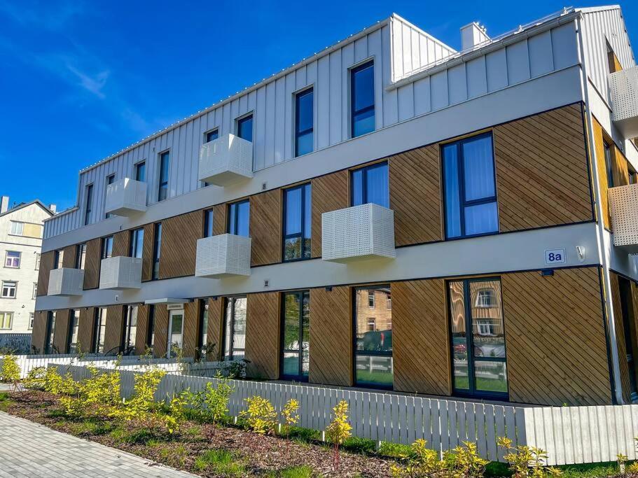 Lumignon Centre With Free Parking Spot Tallin